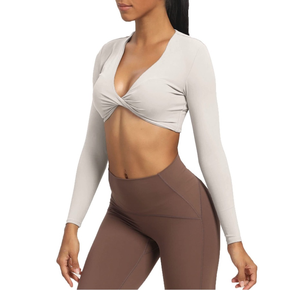 New Aoxjox Crop Twist Fromt Athletic Top